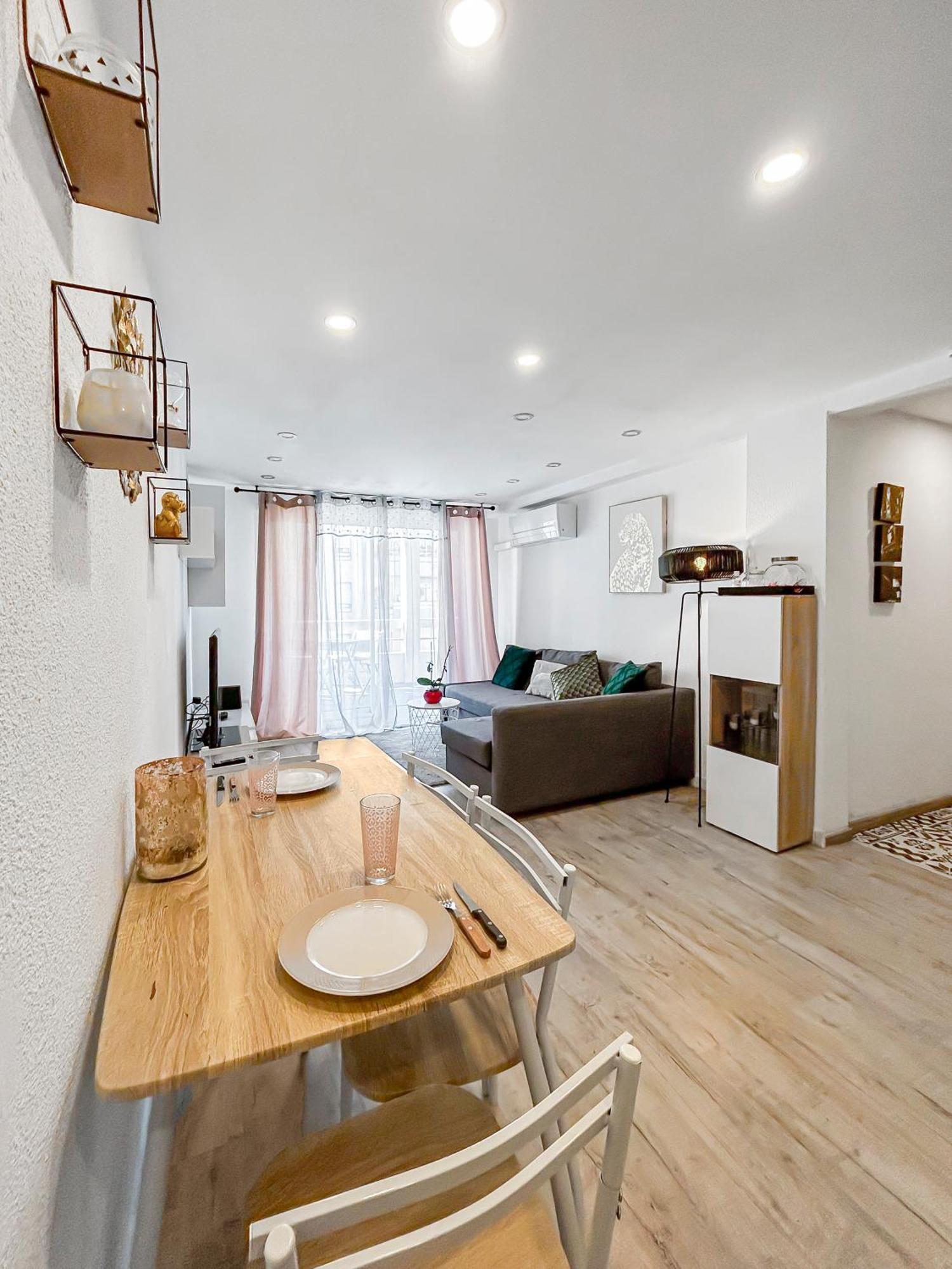 Bord De A - Balcon, Place De Parking, 700m De La Gare Apartment *