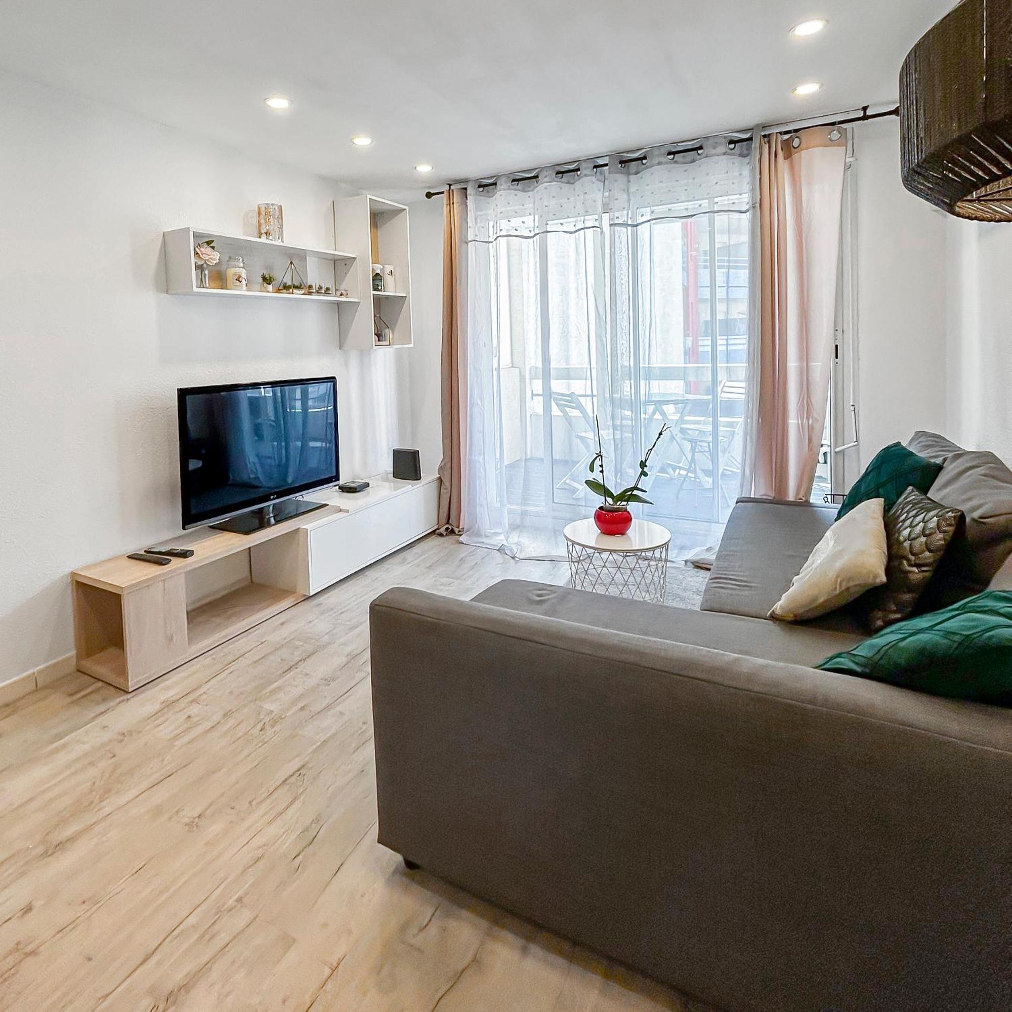 Appartement Bord De A - Balcon, Place De Parking, 700m De La Gare Sète